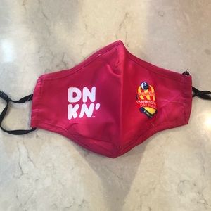 Dunkin’ Donuts mask Thanksgiving Day Parade. PINK!